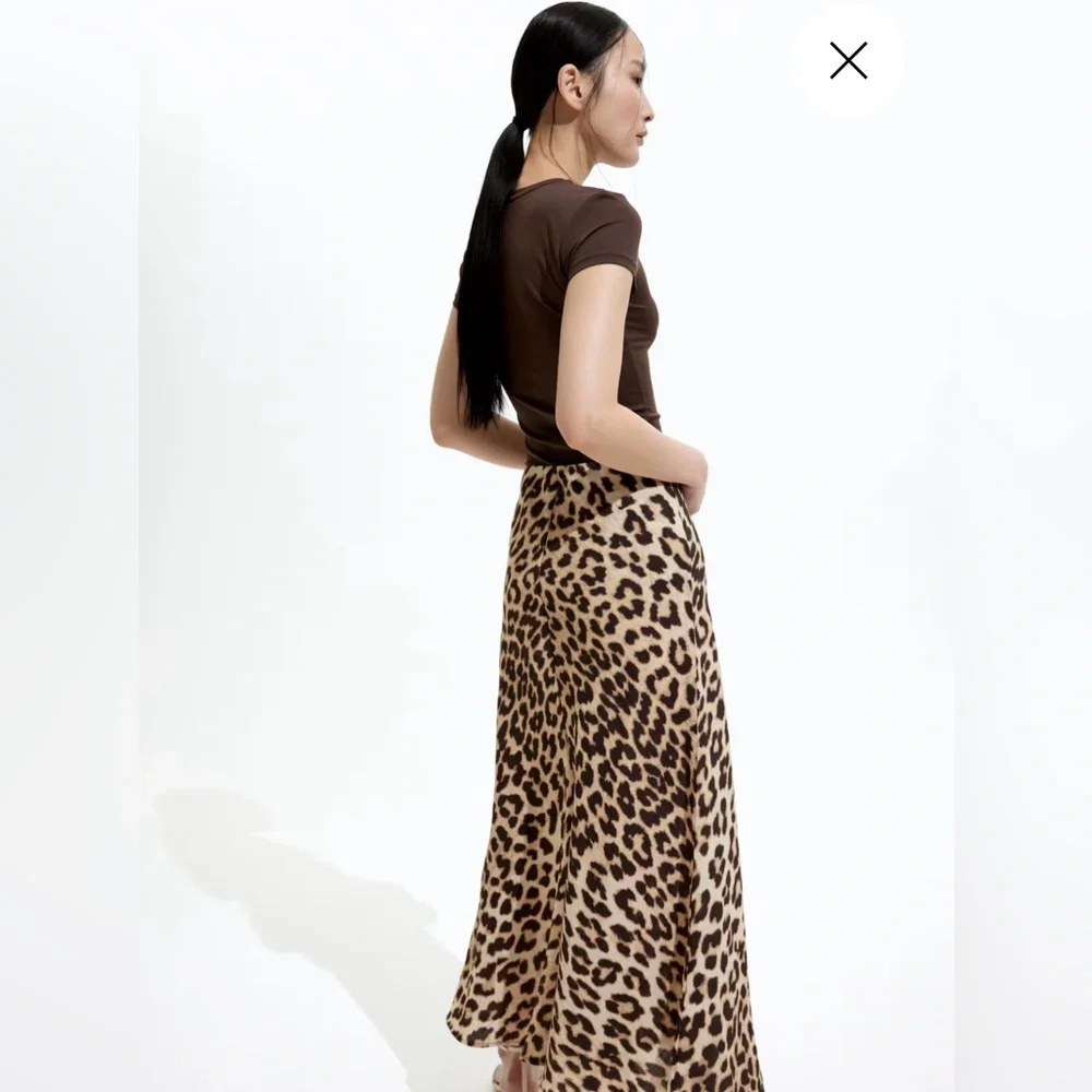 H&M Brown Leopard Maxi Skirt size S - Picture 2 of 8